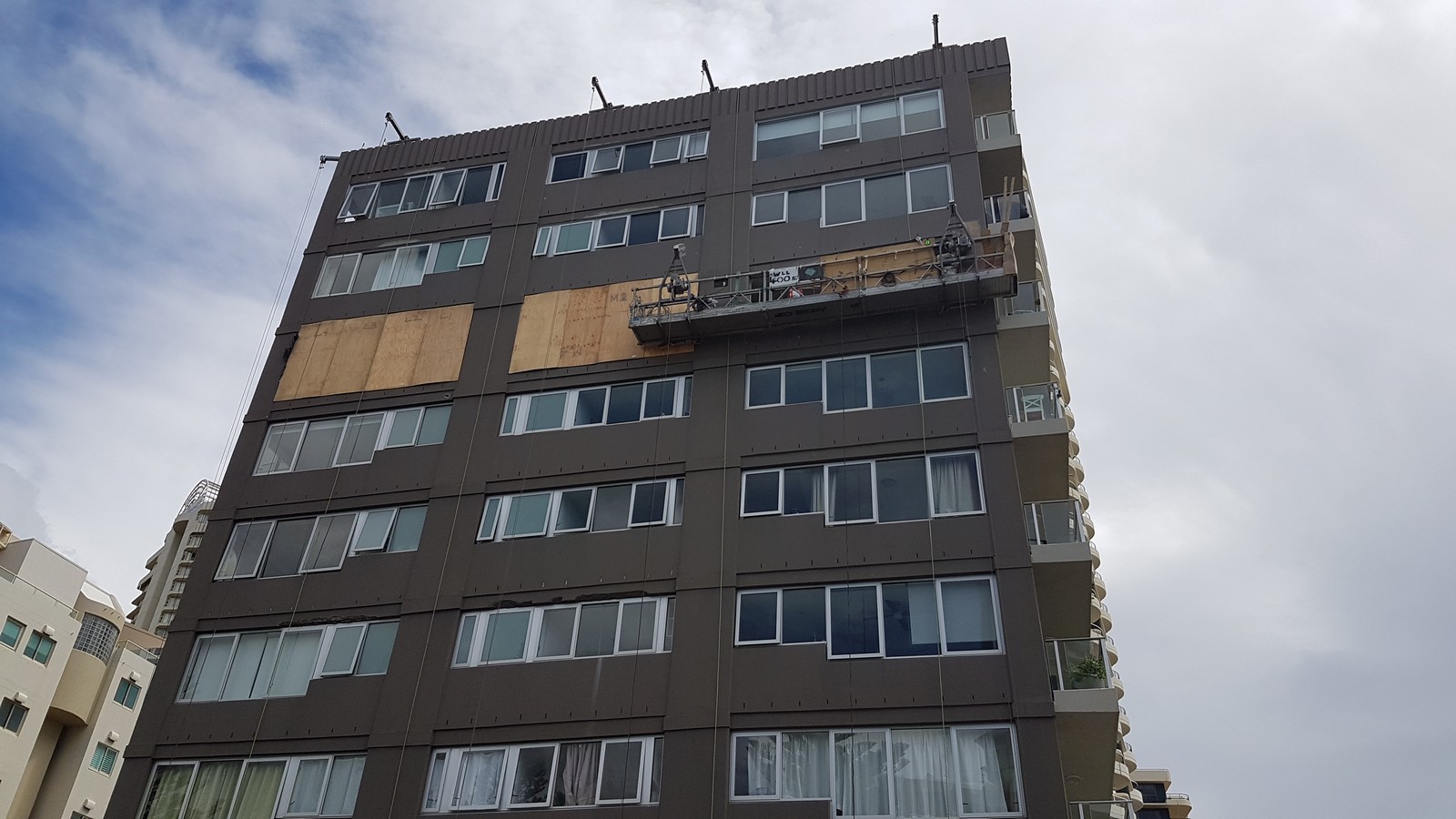 Amira Apartments